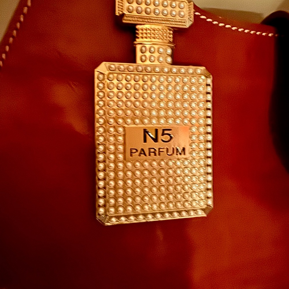 Fashion jewelry key chain. Brand new .